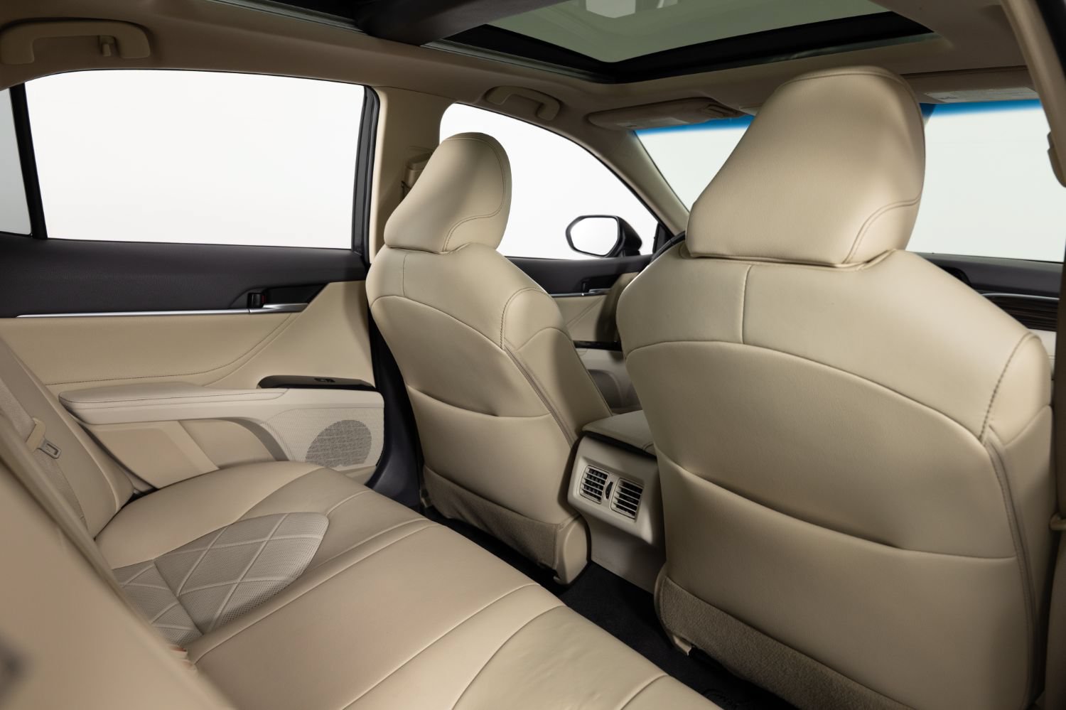 Used 2018 Toyota Camry XLE FWD image 20