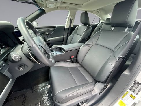 Used 2025 Lexus ES 350 w/ Premium Package FWD image 28