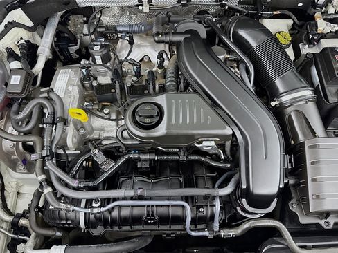 Used 2023 Volkswagen Taos S image 38