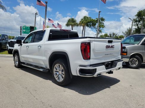 Used 2024 GMC Sierra 1500 Denali w/ Technology Package AWD/4WD image 7
