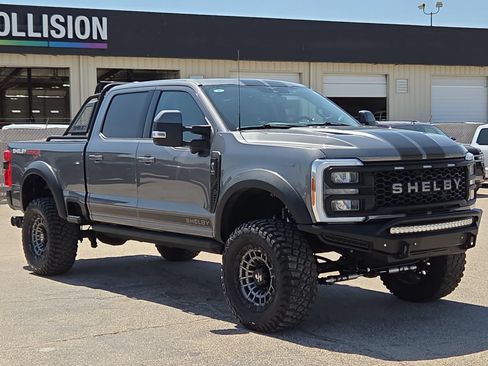 Used 2023 Ford F250 Lariat w/ Lariat Ultimate Package AWD/4WD image 6