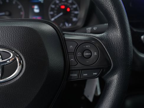 Used 2024 Toyota Corolla LE image 22