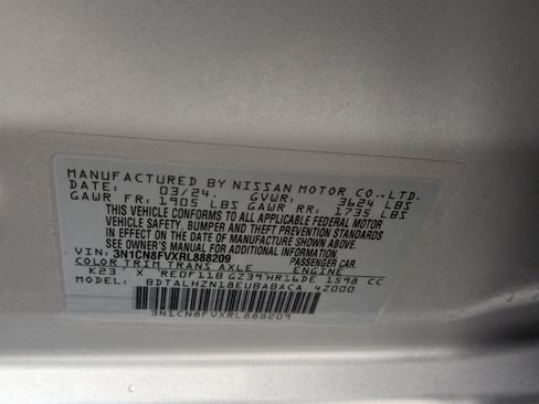 Used 2024 Nissan Versa SR FWD image 17