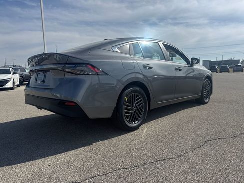 New 2026 Nissan Sentra SV w/ SV Convenience Package image 6