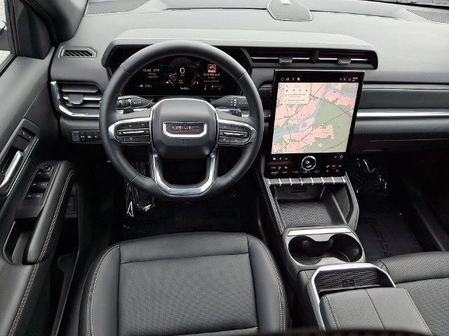 Used 2026 GMC Terrain Elevation w/ Elevation Premium Package FWD image 12