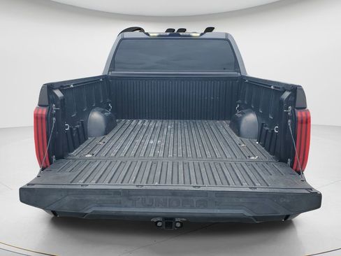 Used 2022 Toyota Tundra SR5 AWD/4WD image 9