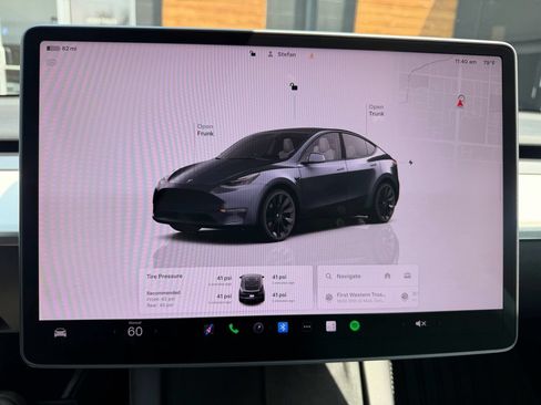Used 2022 Tesla Model Y Long Range AWD/4WD image 31