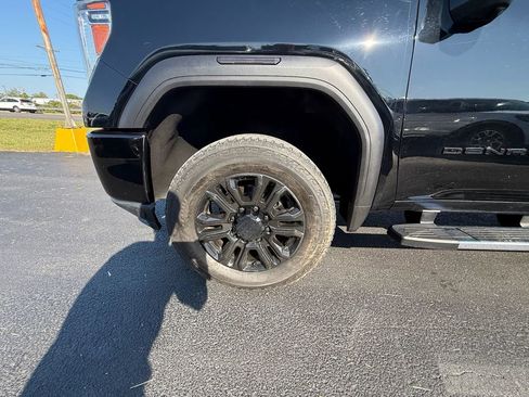 Used 2020 GMC Sierra 2500 Denali w/ Denali Ultimate Package AWD/4WD image 10
