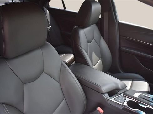 Used 2023 Cadillac CT4 Luxury image 18