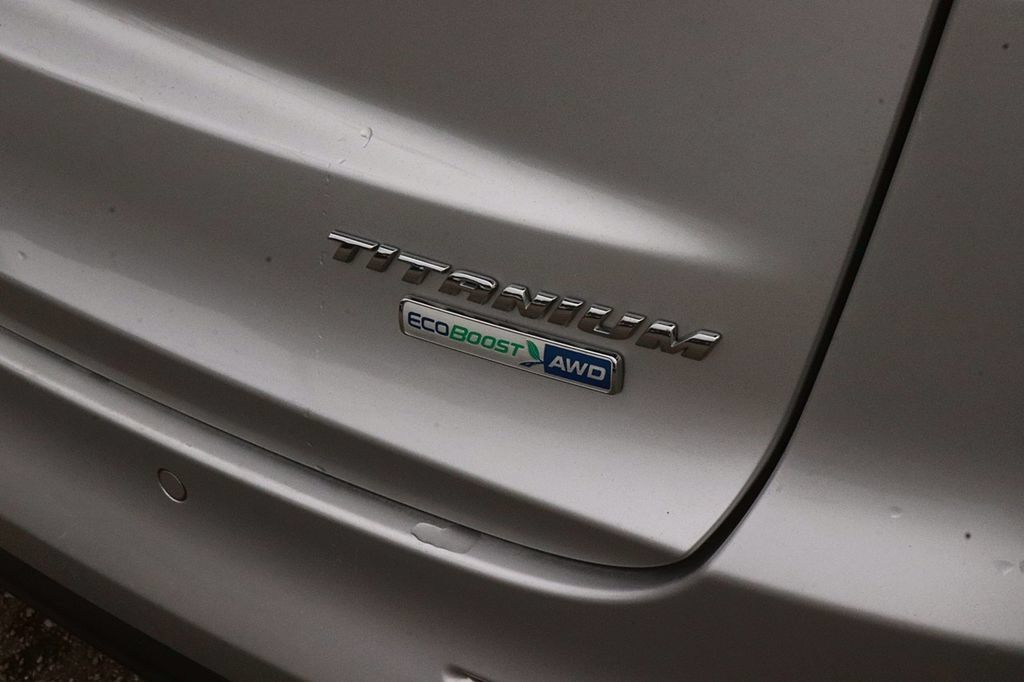 Used 2019 Ford Fusion Titanium AWD/4WD image 9