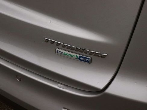 Used 2019 Ford Fusion Titanium AWD/4WD image 9