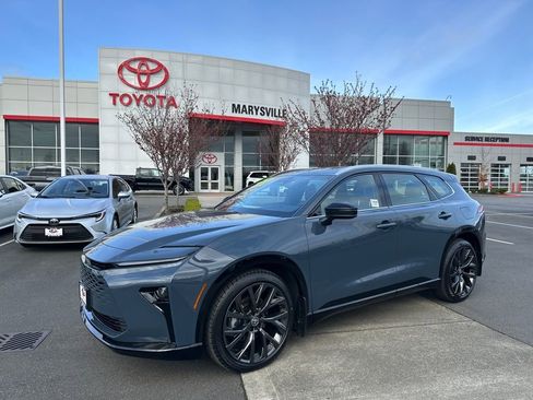 Certified 2025 Toyota Crown Signia w/ Advanced Technology Package image 1