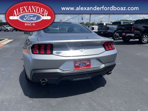 New 2025 Ford Mustang Coupe image 6