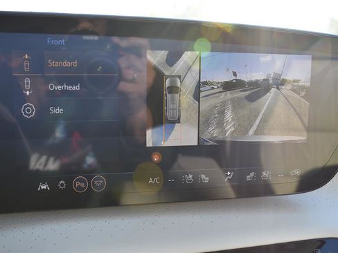 New 2026 Buick Enclave Avenir w/ Super Cruise Package image 21