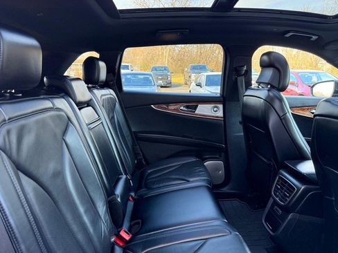 Used 2016 Lincoln MKX Reserve w/ Luxury Package image 9