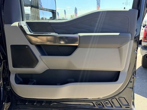 New 2026 Ford F250 Platinum w/ Platinum Plus Package AWD/4WD image 11