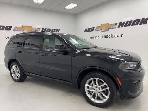 Used 2023 Dodge Durango GT image 3
