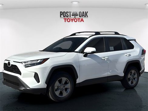 New 2025 Toyota RAV4 XLE image 3