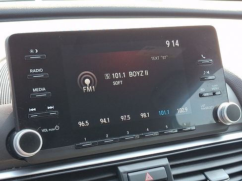 Used 2020 Honda Accord LX image 16