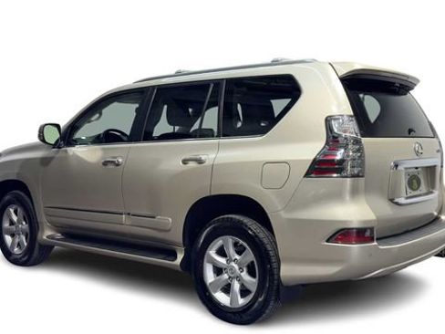 Used 2016 Lexus GX 460 w/ Navigation Package AWD/4WD image 4