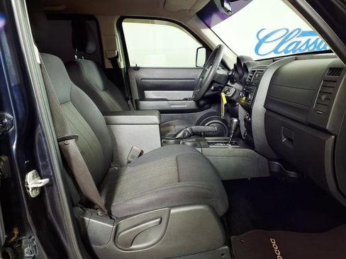 Used 2011 Dodge Nitro Heat image 13