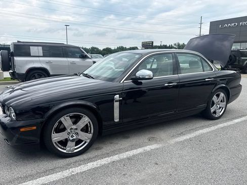 Used 2008 Jaguar XJ8 RWD image 1