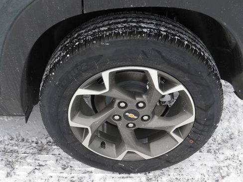 New 2026 Chevrolet Trax LT w/ Driver Confidence Package image 9