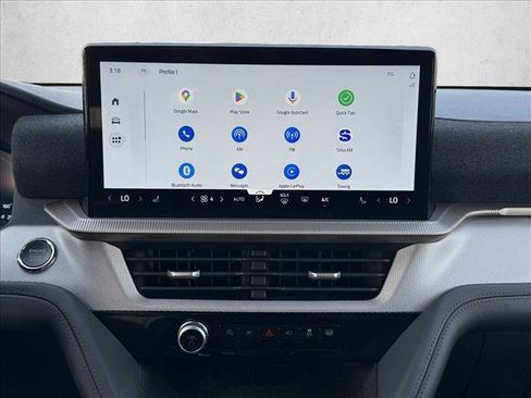 Used 2025 Ford Explorer Active image 17