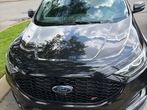 Used 2019 Ford Edge ST w/ Equipment Group 401A AWD/4WD image 3