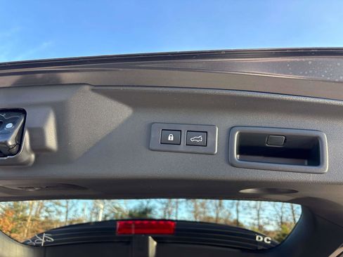 New 2025 Subaru Forester Touring image 5