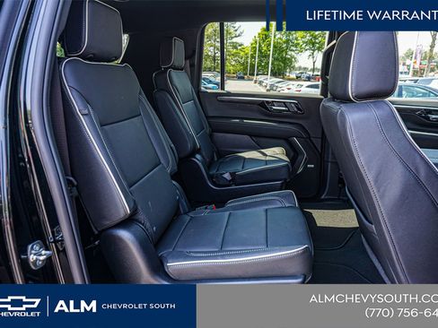 New 2026 Chevrolet Suburban Premier RWD image 22