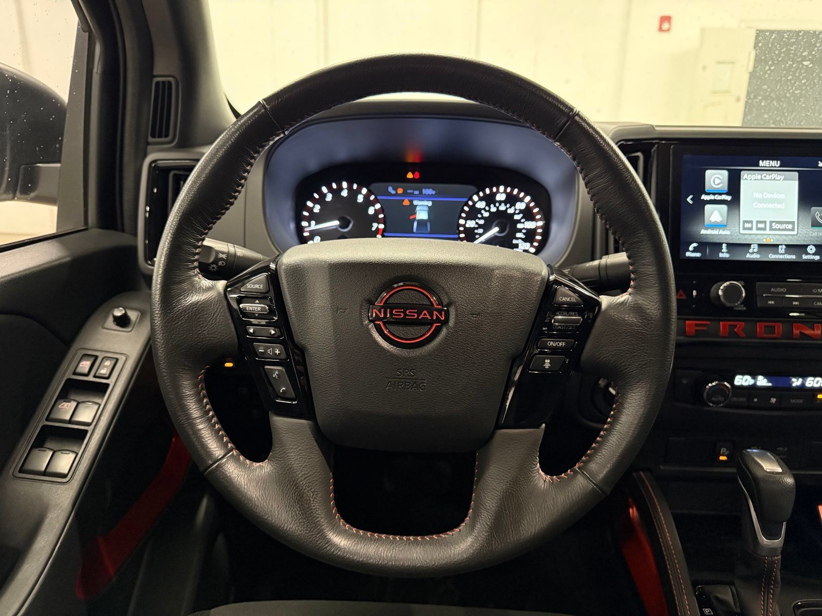 Used 2025 Nissan Frontier PRO-4X w/ Tow Package AWD/4WD image 12