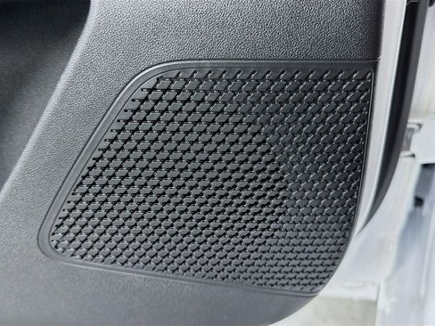 Certified 2025 Hyundai Elantra SE image 24