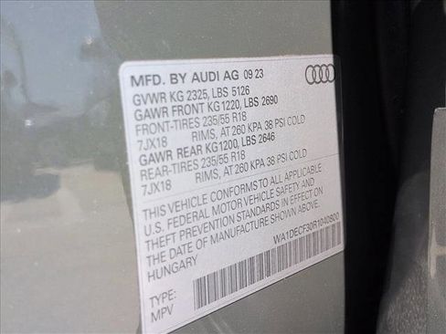 Used 2024 Audi Q3 2.0T Premium w/ Convenience Package AWD/4WD image 25