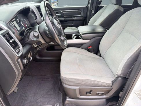 Used 2024 RAM 2500 Big Horn w/ Off Road Package AWD/4WD image 5