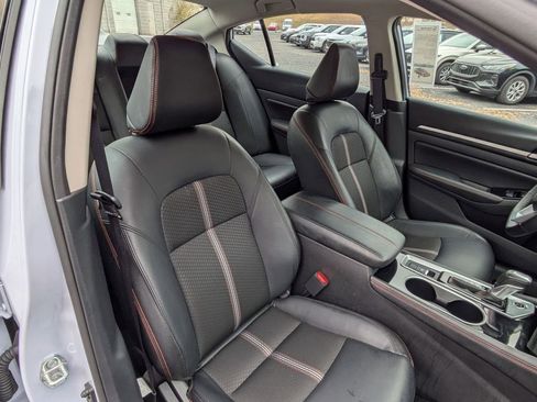 Used 2025 Nissan Altima 2.5 SR image 27