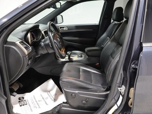 Used 2014 Jeep Grand Cherokee Limited w/ Trailer Tow Group IV AWD/4WD image 11