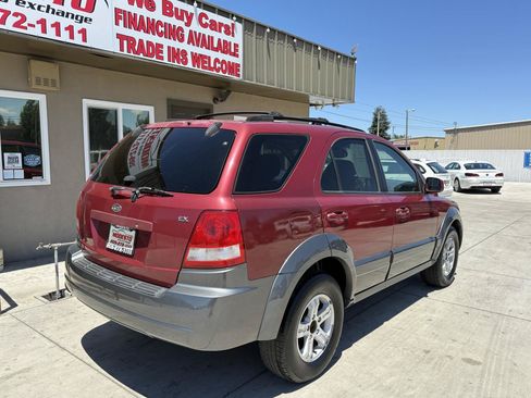Used 2004 Kia Sorento EX RWD image 3