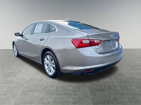 Used 2024 Chevrolet Malibu LT image 3