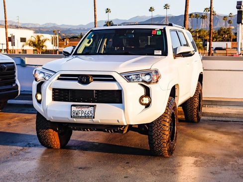 Used 2021 Toyota 4Runner SR5 Premium w/ Moonroof Package image 3