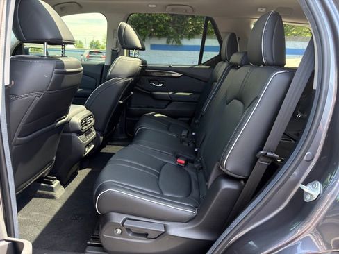 Certified 2025 Honda Pilot Elite image 19