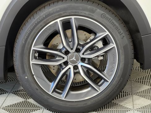 Certified 2026 Mercedes-Benz GLB 35 AMG 4MATIC image 11