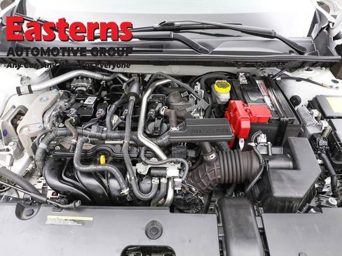 Used 2024 Nissan Sentra SV FWD image 7