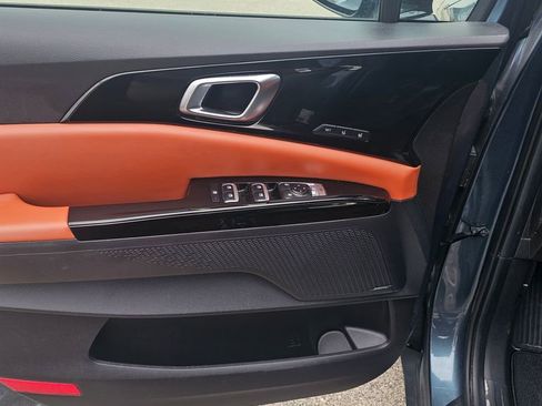 Used 2024 Kia Carnival SX Prestige FWD image 8