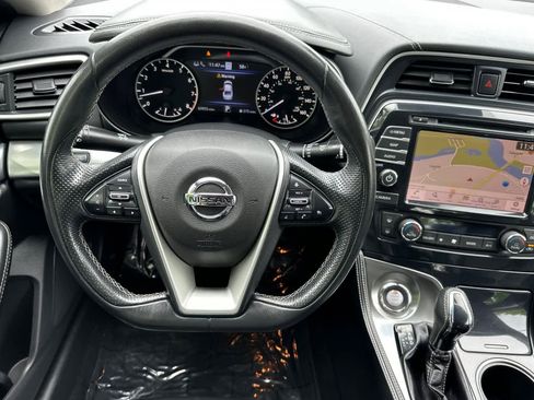 Used 2020 Nissan Maxima 3.5 SV w/ Floor Mat Group FWD image 14