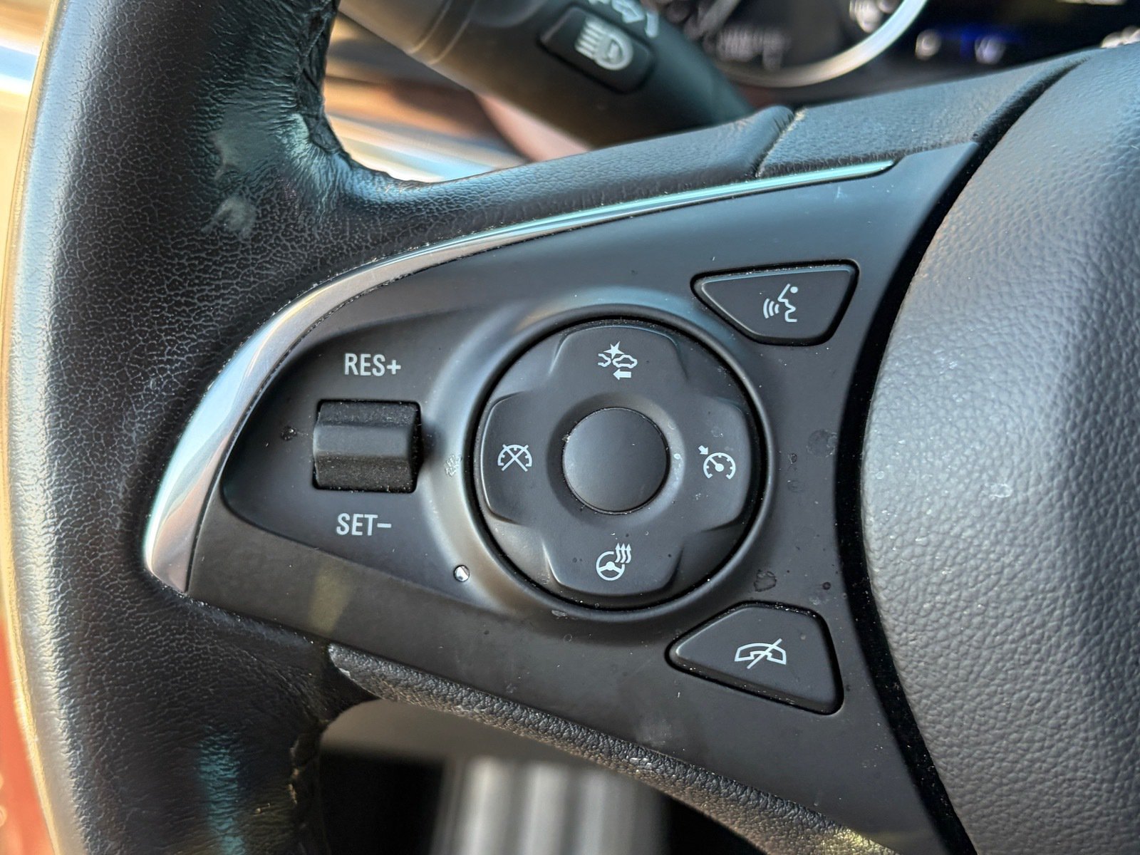 Used 2021 Buick Enclave Avenir w/ Avenir Technology Package FWD image 22