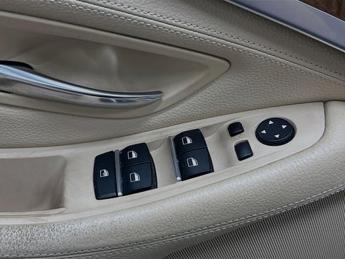 Used 2013 BMW 528i xDrive Sedan image 17