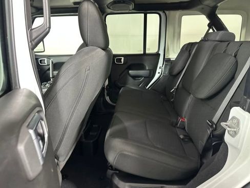 Used 2023 Jeep Wrangler Unlimited w/ Cold Weather Group image 25