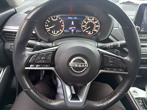 Certified 2024 Nissan Altima 2.5 SR image 14