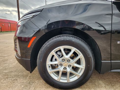 Certified 2024 Chevrolet Equinox LT image 9